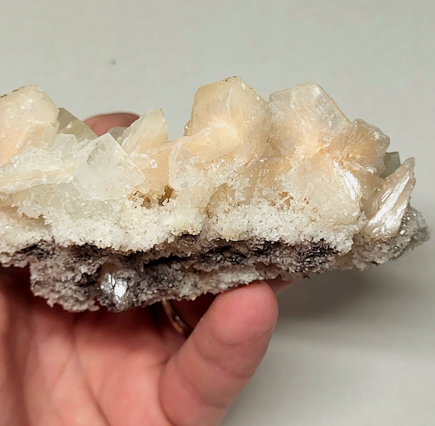 Stilbite on Apophyllite