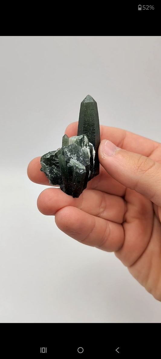 Quartz with Hedenbergite inclusions